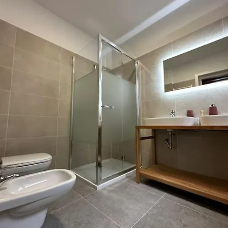Hotel Luxury Suites