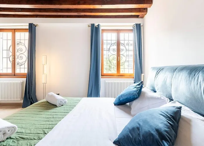 Luxury Suites Отель Венеция