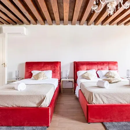 Luxury Suites Bed & Breakfast *