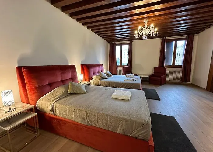 Luxury Suites فندق البندقية