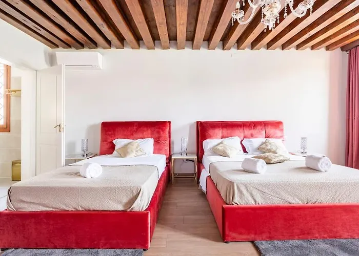 Luxury Suites Ξενοδοχείο *