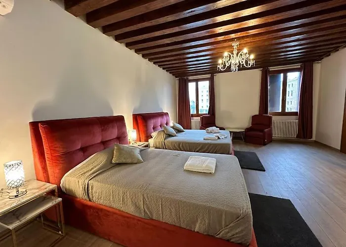 Luxury Suites Ξενοδοχείο *