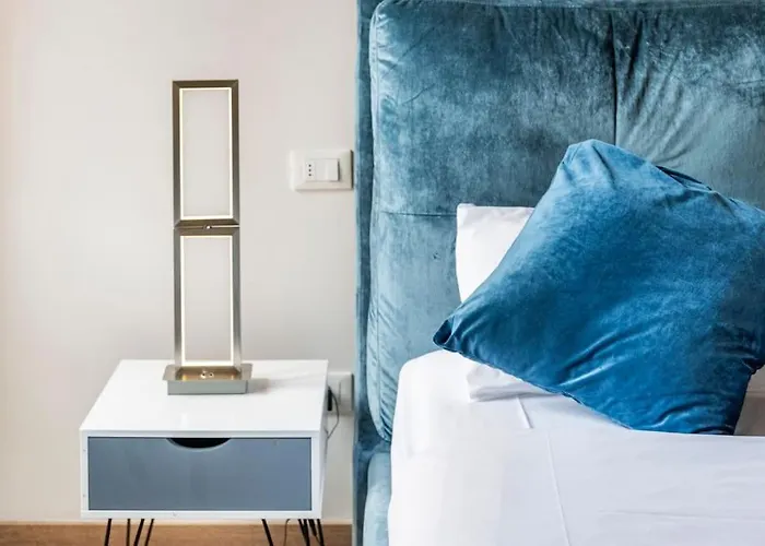 Hotel Luxury Suites *